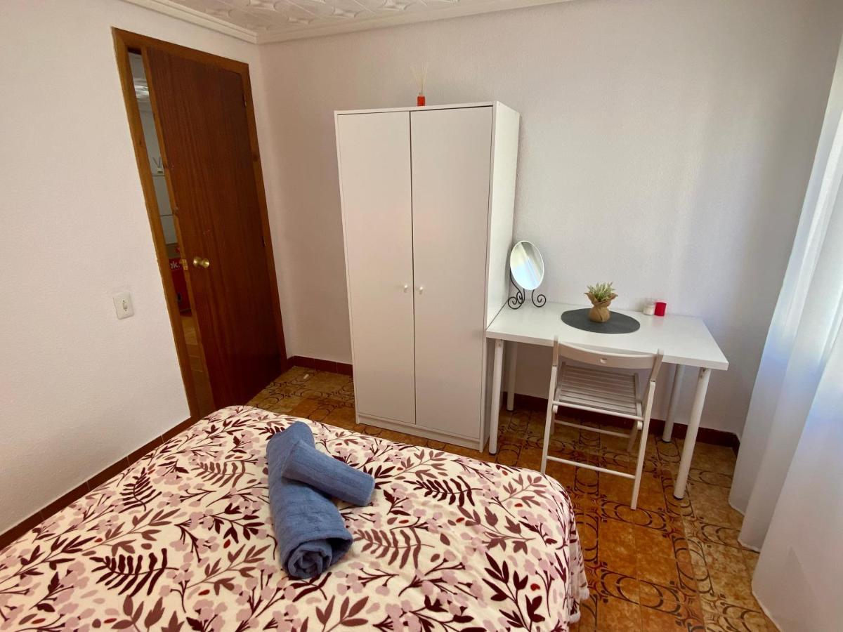 A Separate Room Comfort In A Two-Room Apartment Is 28 Km From Valencia With Wi-Fi Puerto de Sagunto Luaran gambar